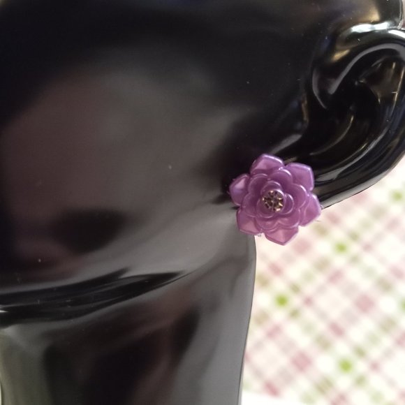 Three Pair Steel Handmade Hand Crafted Resin Flower Stud Earrings Jewelry #51 - Picture 3 of 14